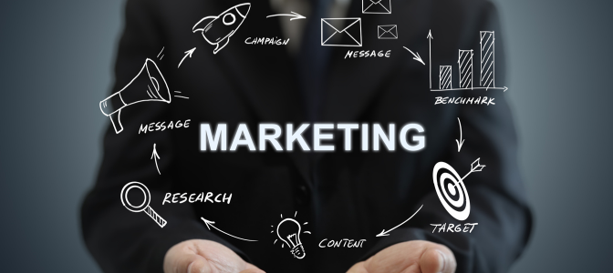 Conceito de marketing com elementos visuais de campanha, pesquisa, conteúdo e metas, ilustrando o papel de uma agência de publicidade.